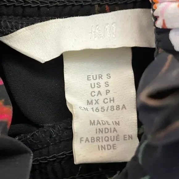 H&M Sheer Black Floral Fluttersleeve Highneck Top - Picture 5 of 5